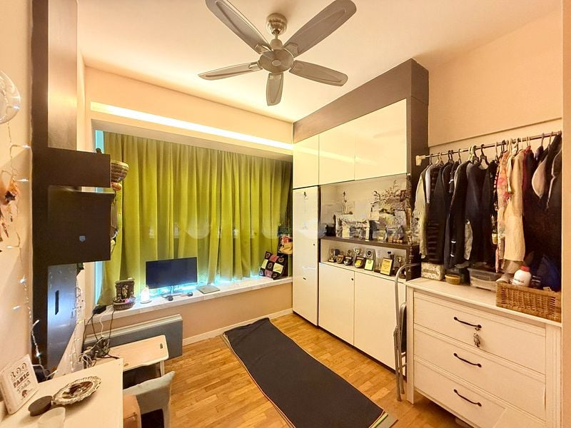 FERRARIA PARK CONDOMINIUM 10