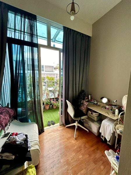 THE TAMPINES TRILLIANT 7