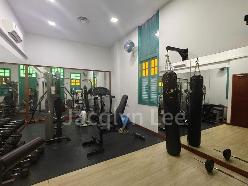 SANTA FE MANSIONS 10