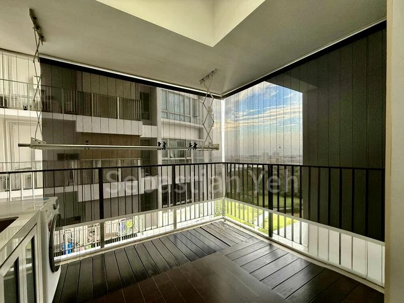 CLOVER BY THE PARK 11