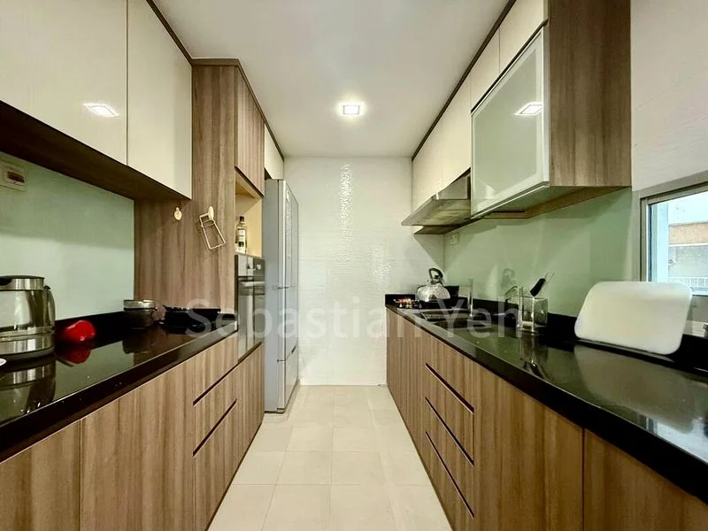 CLOVER BY THE PARK 12