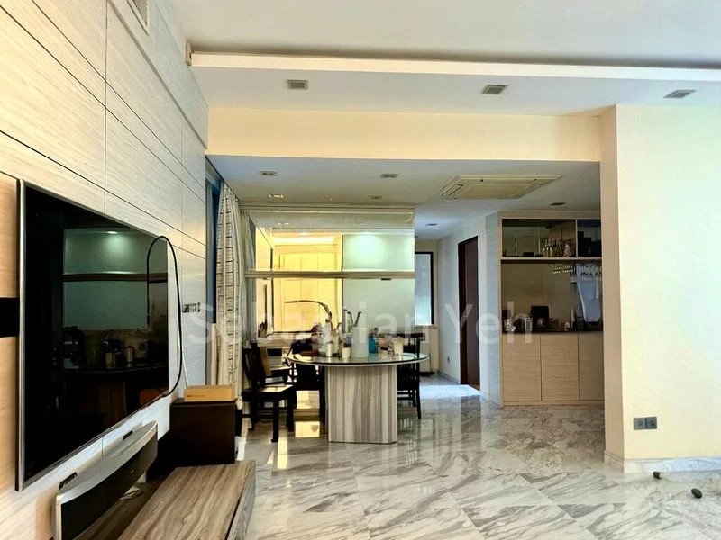 CLOVER BY THE PARK 15