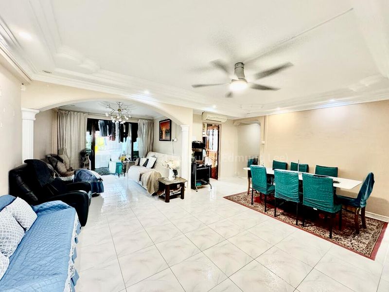 JURONG EAST ST 21 15