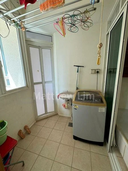 GOLDENHILL PARK CONDOMINIUM 8