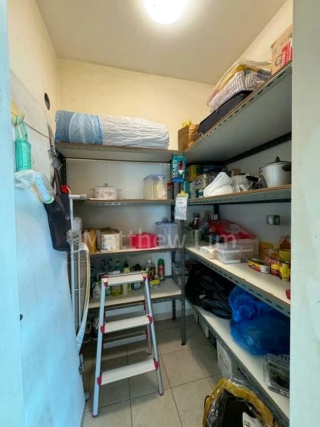 GOLDENHILL PARK CONDOMINIUM 9