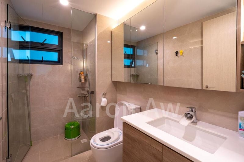 TREASURE AT TAMPINES 4