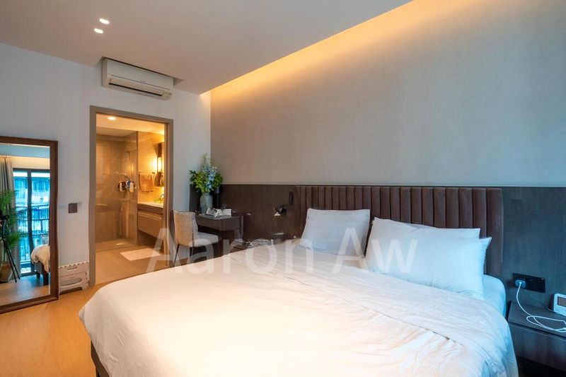 TREASURE AT TAMPINES 11