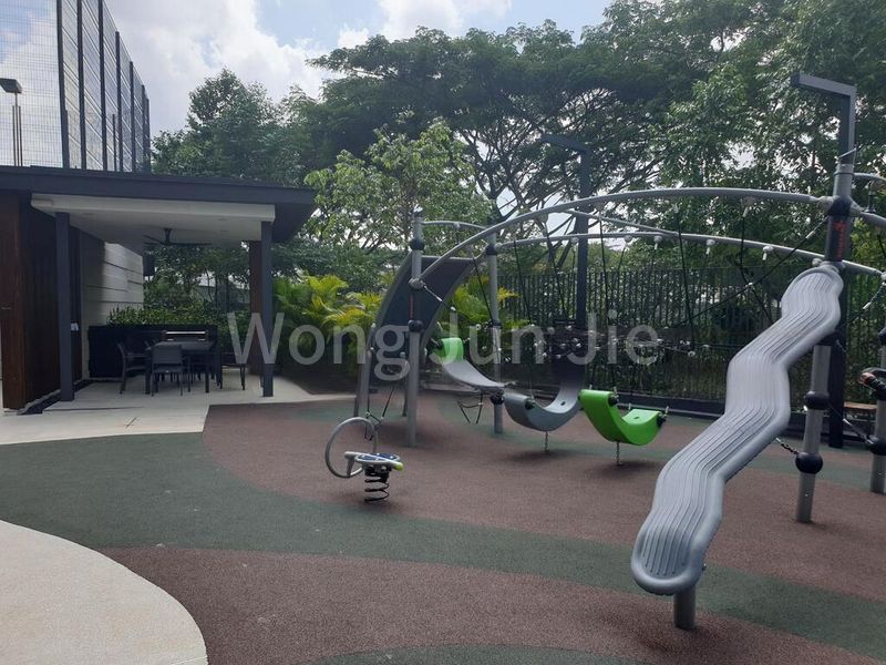 BOTANIQUE AT BARTLEY 13