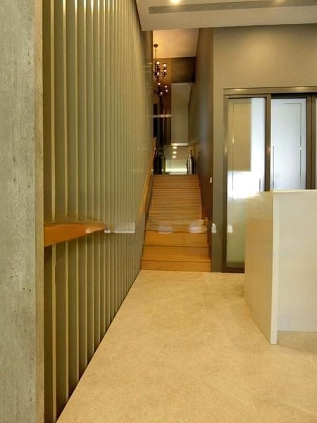 SEVEN CRESCENT 6