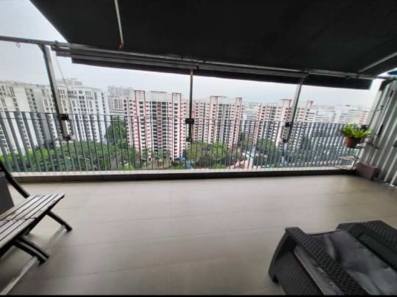 THE LAKEFRONT RESIDENCES 11