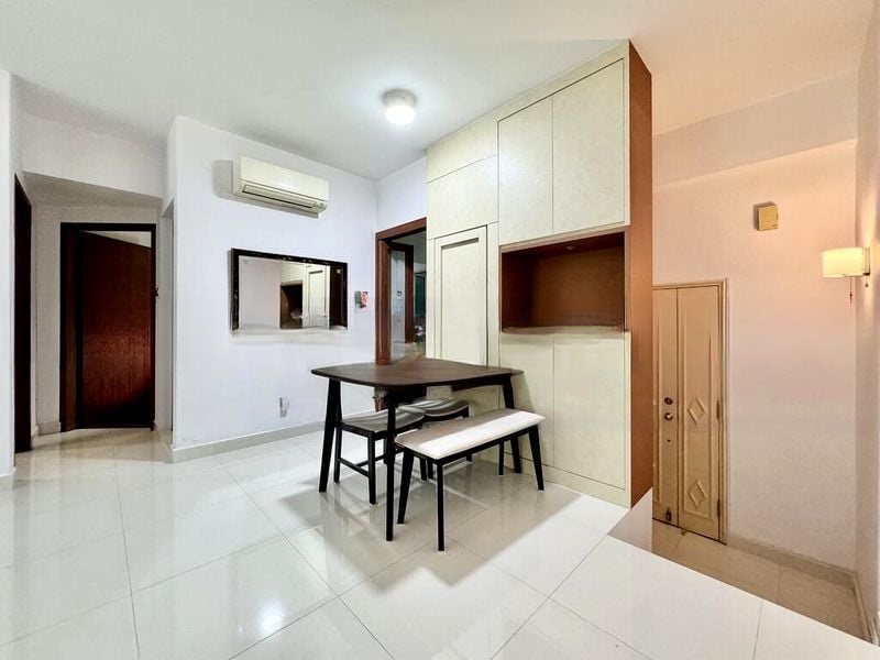 EMERALD PARK 7