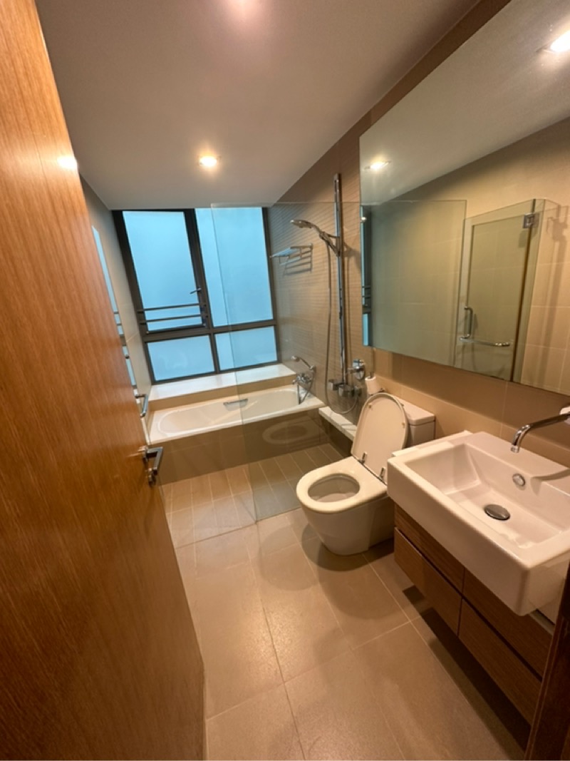 THE SIXTH AVENUE RESIDENCES 26