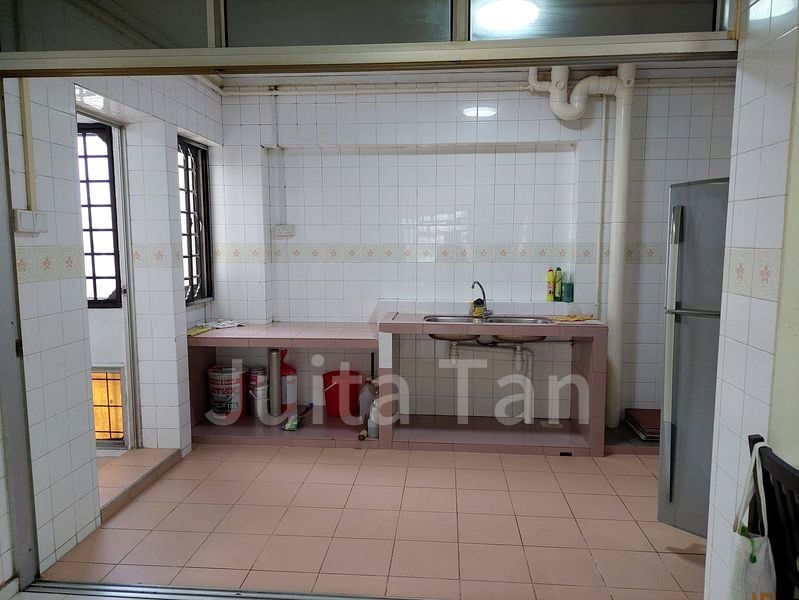 JURONG WEST ST 81 11