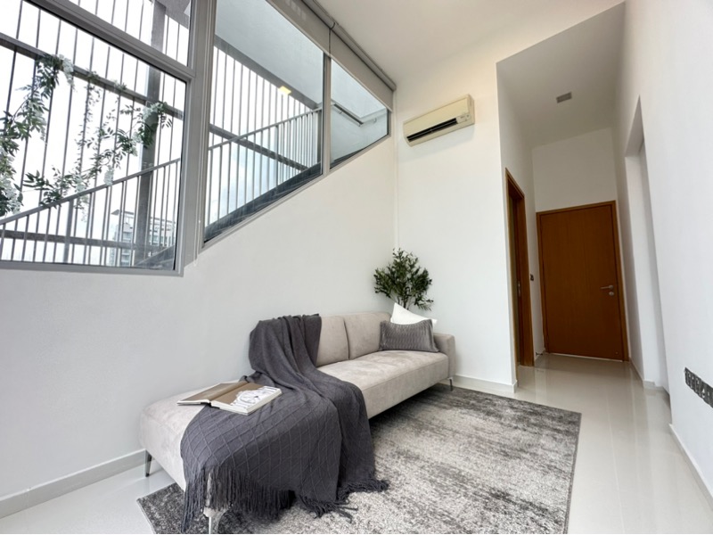 DEVONSHIRE RESIDENCES 17