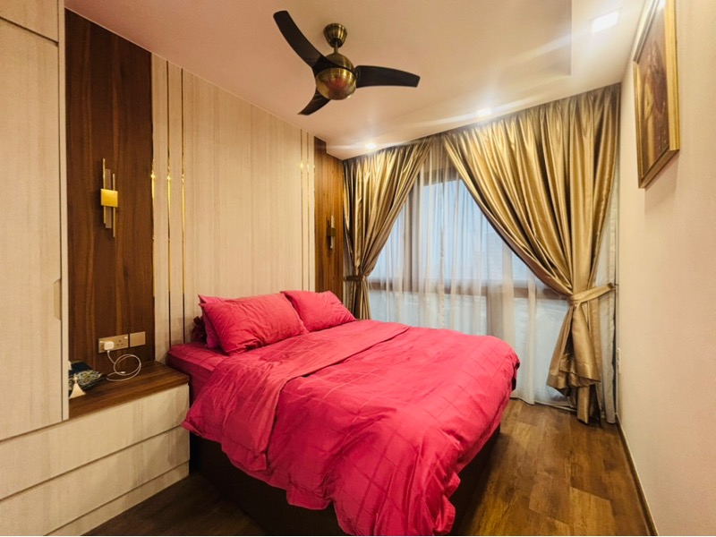 THE LAKEFRONT RESIDENCES 5