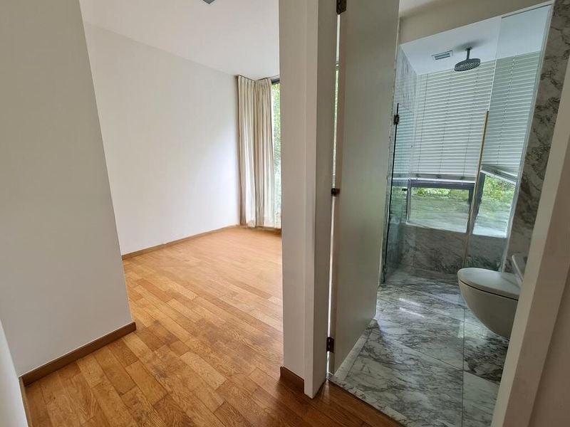 MARINA COLLECTION 11