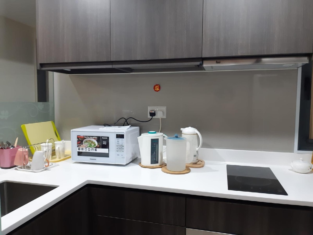 NORTH PARK RESIDENCES 18