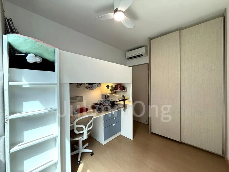 TREASURE AT TAMPINES 11