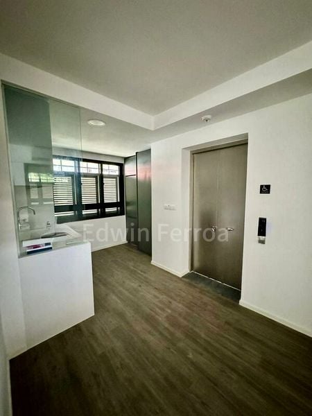 AVENUE SOUTH RESIDENCE 7