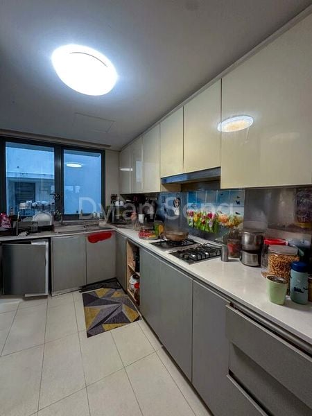 HEDGES PARK CONDOMINIUM 6