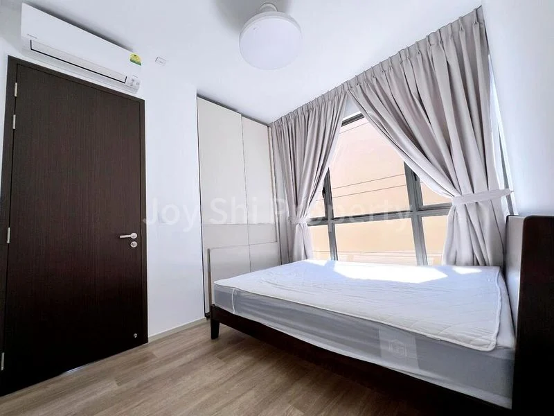 THE WATERGARDENS AT CANBERRA 4