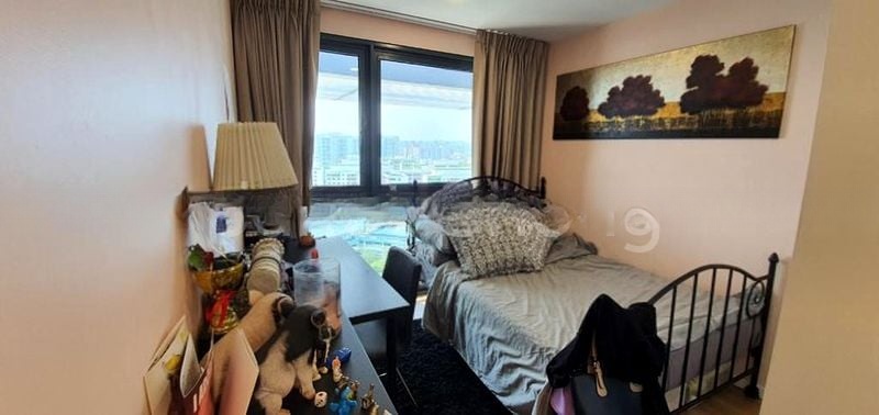 THE LAKEFRONT RESIDENCES 3