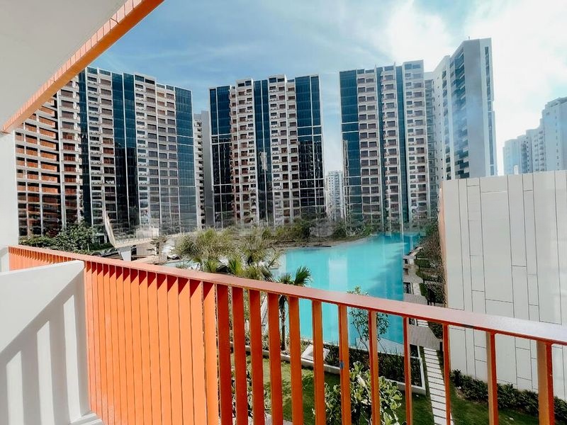 RIVERFRONT RESIDENCES 3