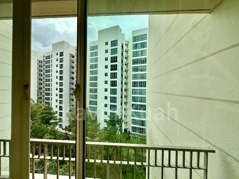 YISHUN EMERALD 3