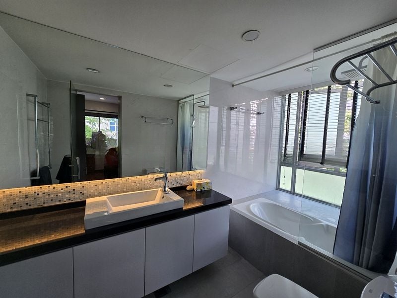 SCENIC HEIGHTS 6