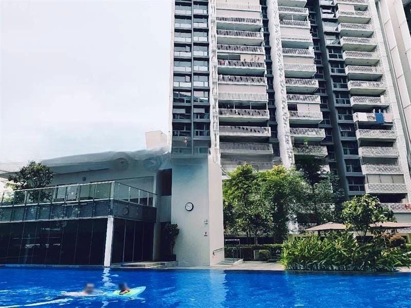 THE LAKEFRONT RESIDENCES 1