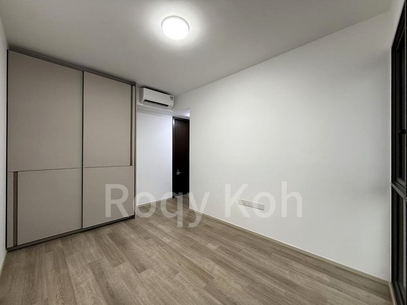 THE WATERGARDENS AT CANBERRA 9