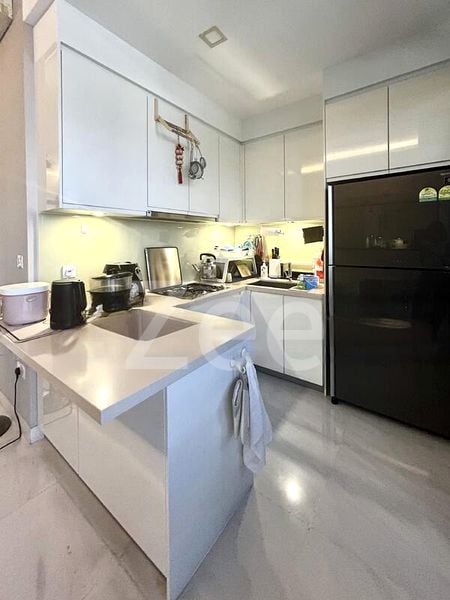 MAYFAIR RESIDENCES 7