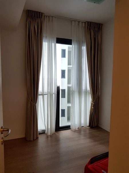 THE LAKEFRONT RESIDENCES 5