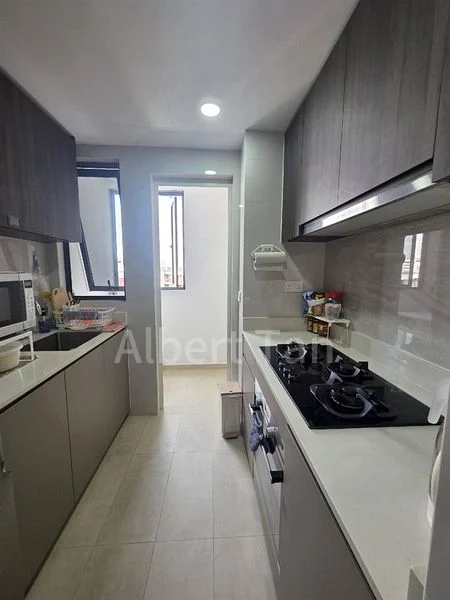 RIVERFRONT RESIDENCES 8