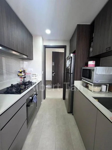 RIVERFRONT RESIDENCES 9