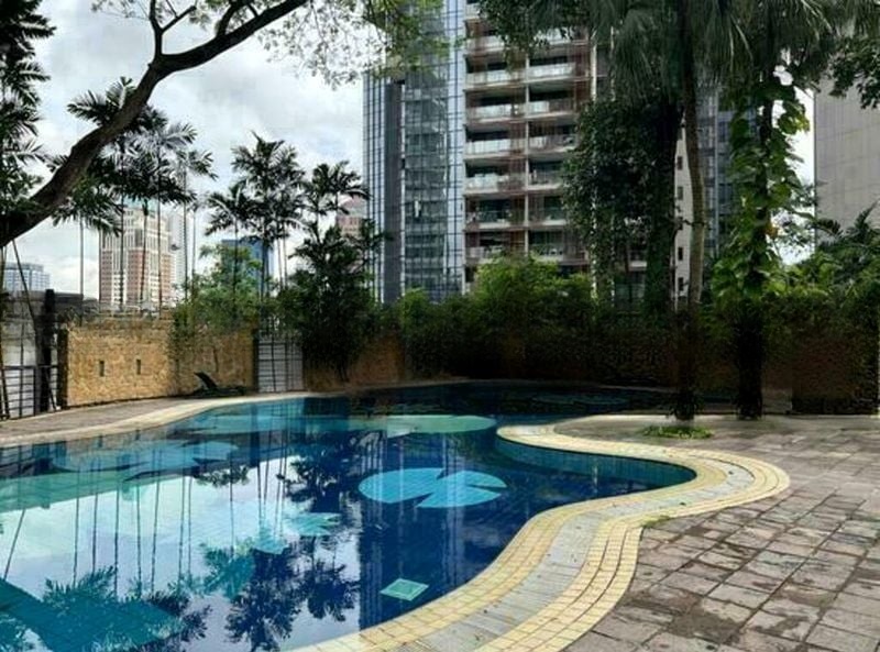 LEONIE GARDENS 3
