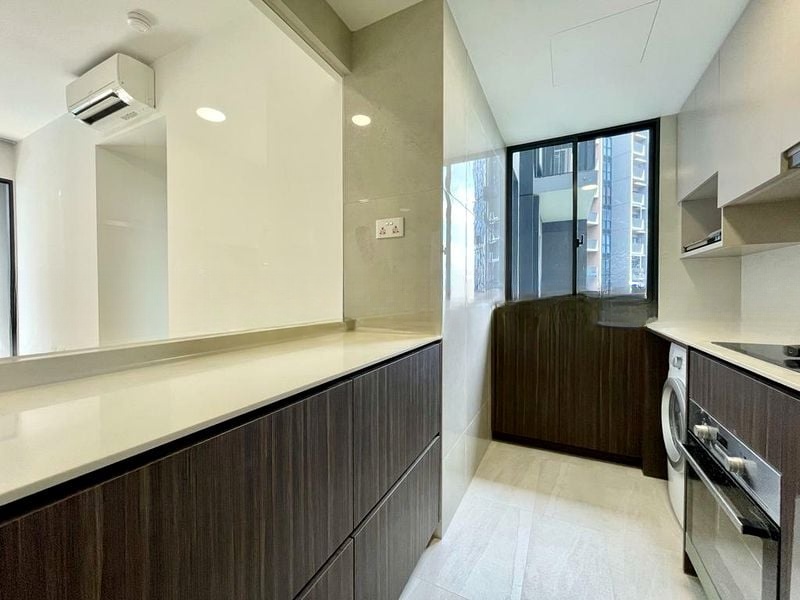 THE GARDEN RESIDENCES 8
