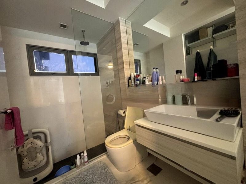 THE SHORE RESIDENCES 1