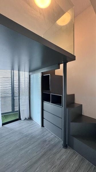 ROBIN SUITES 6
