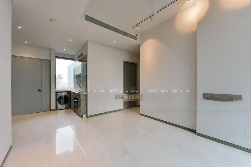 ROBIN RESIDENCES 10