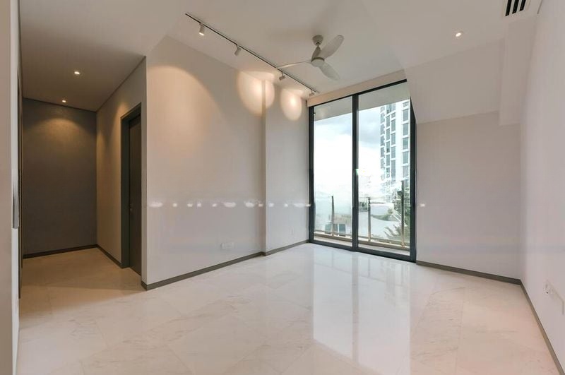 ROBIN RESIDENCES 11