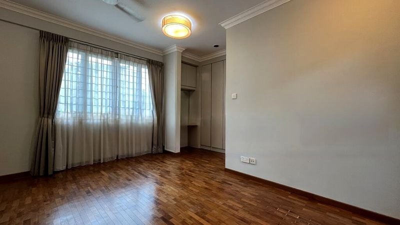 KENSINGTON PARK CONDOMINIUM 7