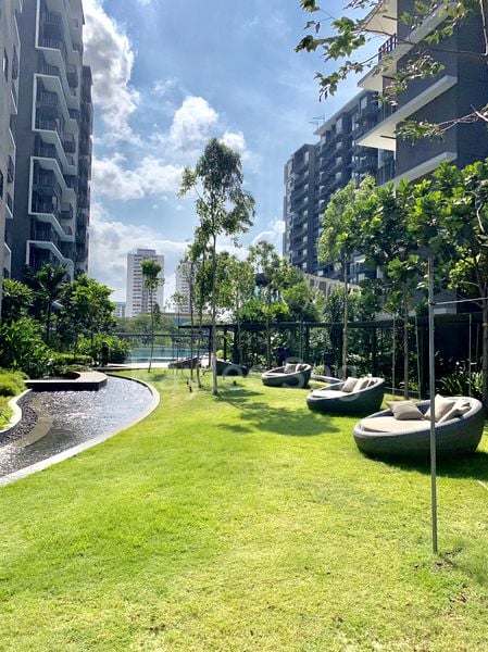 GRANDEUR PARK RESIDENCES 12