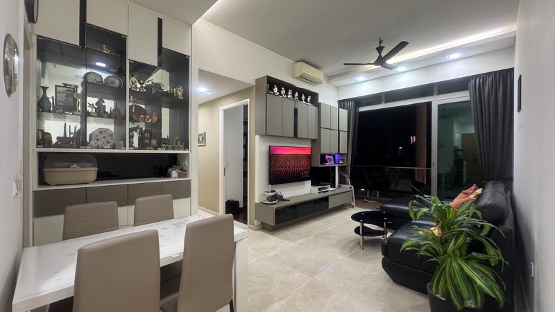 KINGSFORD . HILLVIEW PEAK 15