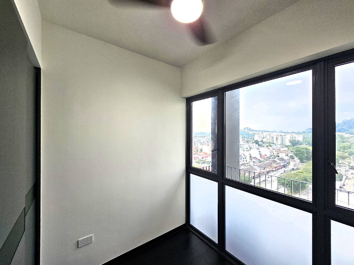 THE LINQ @ BEAUTY WORLD 11