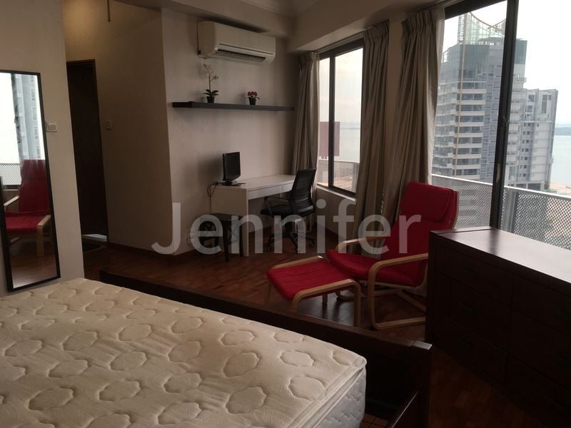 INTERNATIONAL PLAZA 10