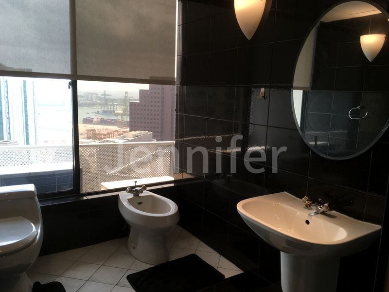 INTERNATIONAL PLAZA 14