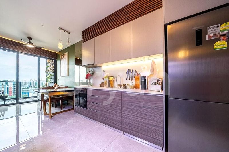 STIRLING RESIDENCES 9