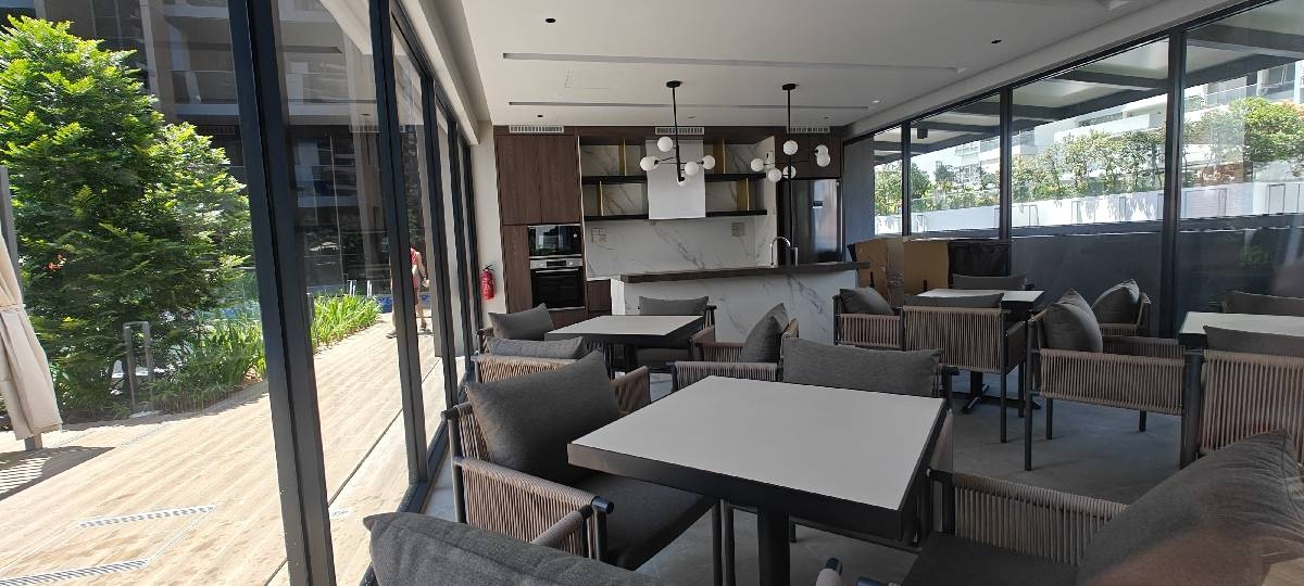 PULLMAN RESIDENCES NEWTON 12