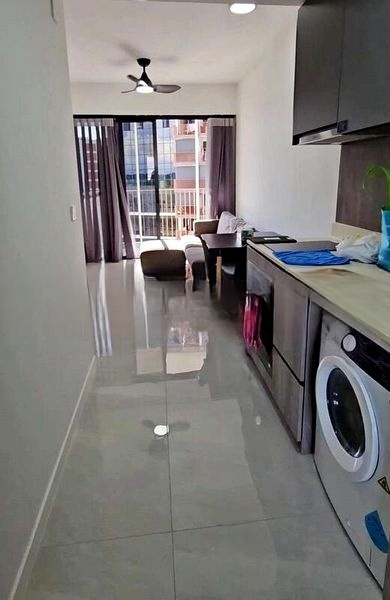 RIVERFRONT RESIDENCES 6